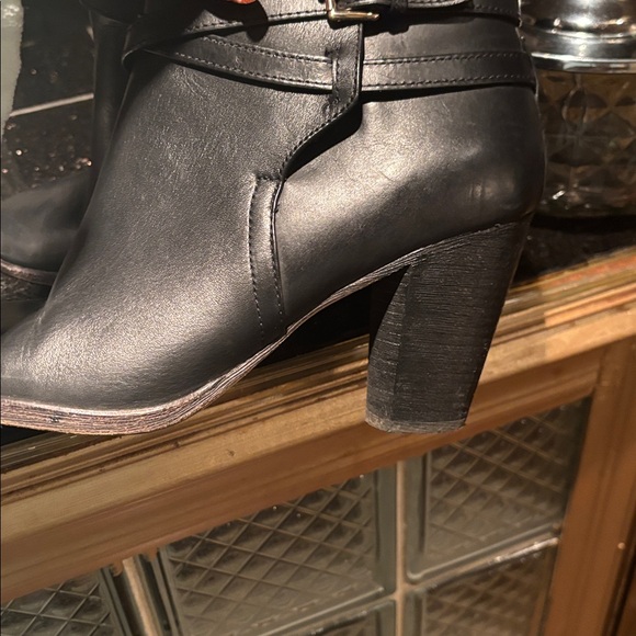 Cole Haan - Picture 7 of 7